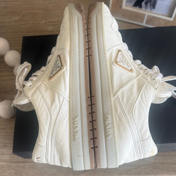 Prada downtown women’s leather sneaker. With box. Size 38.5 fits like a size 8. - Picture 8 of 12